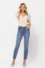 Load image into Gallery viewer, Judy Blue Jeans - High Waist Relaxed Fit

