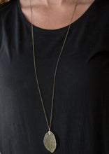 Load image into Gallery viewer, Leaf Necklace &amp; Earrings Set
